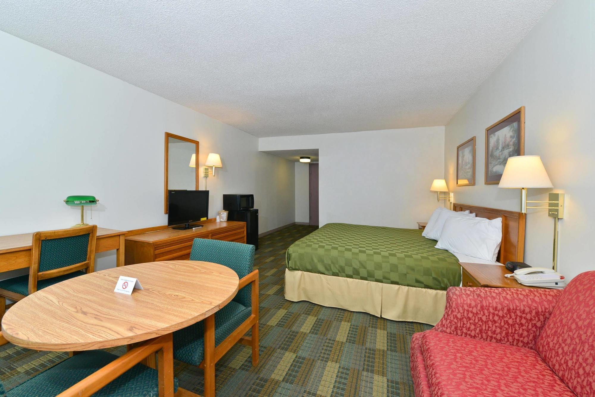 Red Roof Inn Marion, Va المظهر الخارجي الصورة